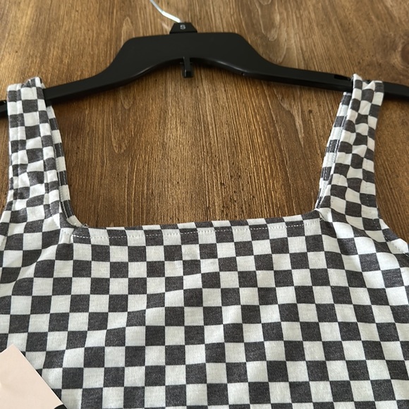 Good For Life Crop Tank!! - Picture 2 of 7